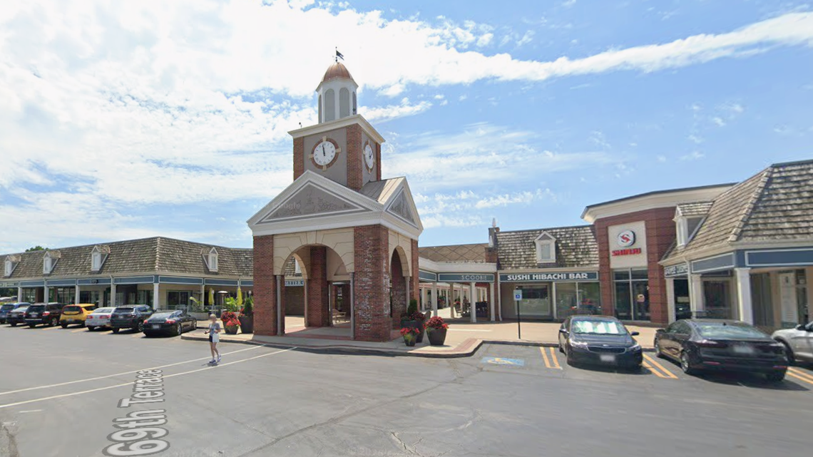This popular Prairie Village women’s boutique is closing next month