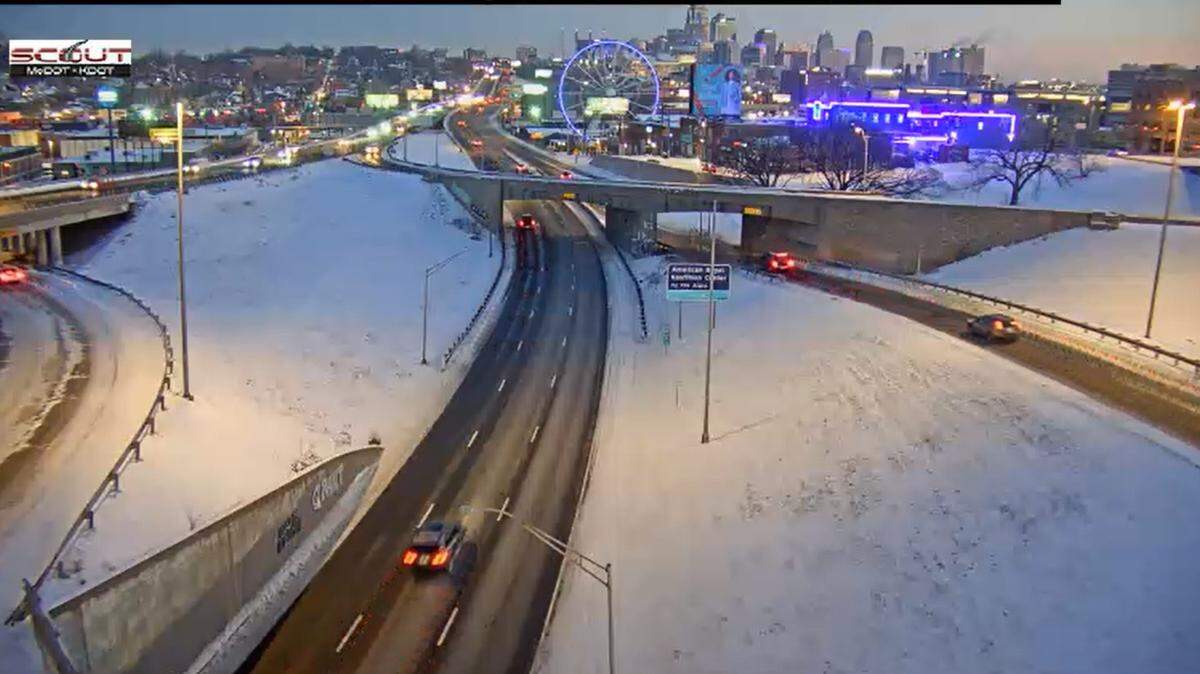 Highways leading into downtown Kansas City were mostly clear; however, the shoulders were packed with snow and ice. Early Monday, drivers traveling northbound on Interstate 35 toward the west side of the downtown loop encountered wet conditions in at least one lane.