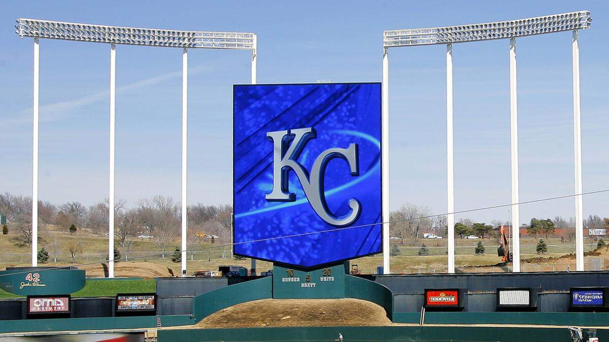 Downtown Royals baseball finally has a $2 billion price tag. Now come the big questions