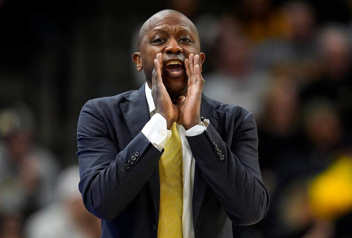 Missouri Tigers men’s basketball coach Dennis Gates yells out a play during an SEC game against the Mississippi Rebels at Mizzou Arena in Columbia, Mo., on Saturday, Jan. 25, 2025.