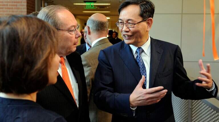 These 10 KS and MO billionaires are some of the richest in the country for 2026