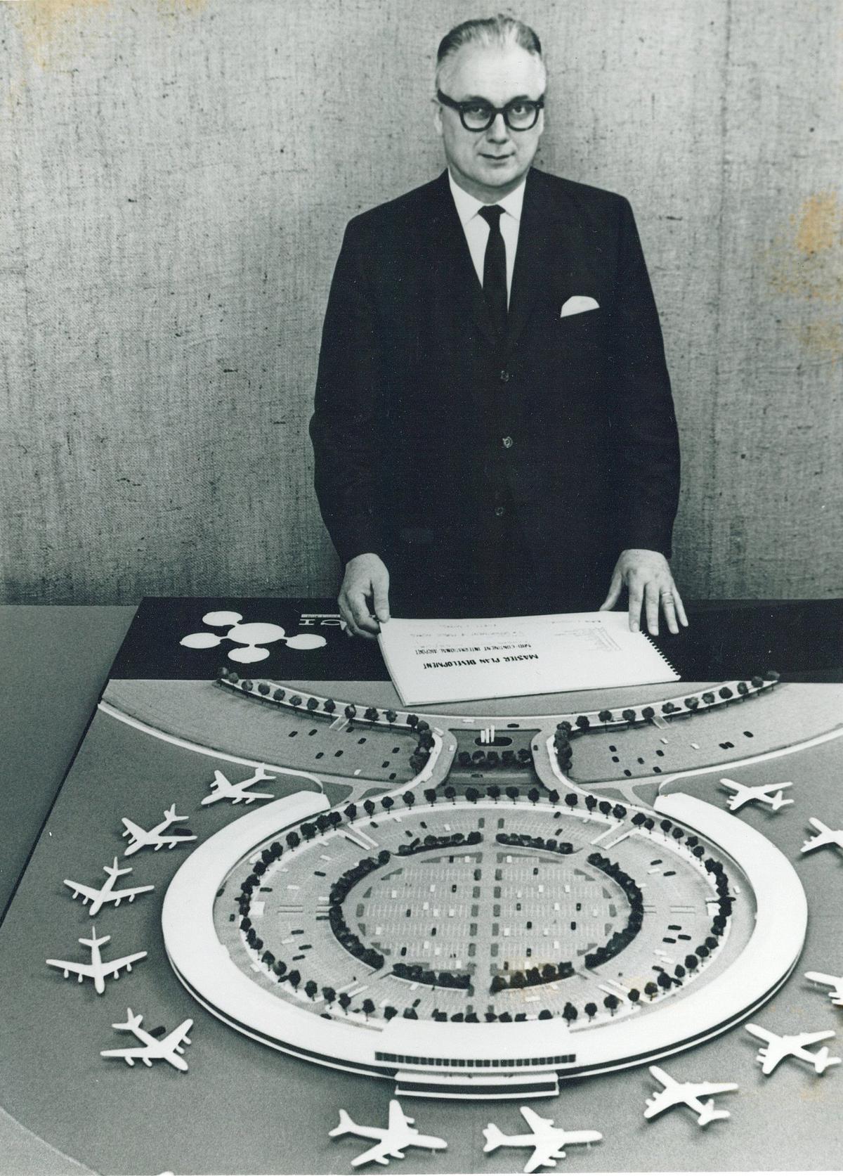 Frank Pittenger, Director of Aviation during construction and opening of KCI.