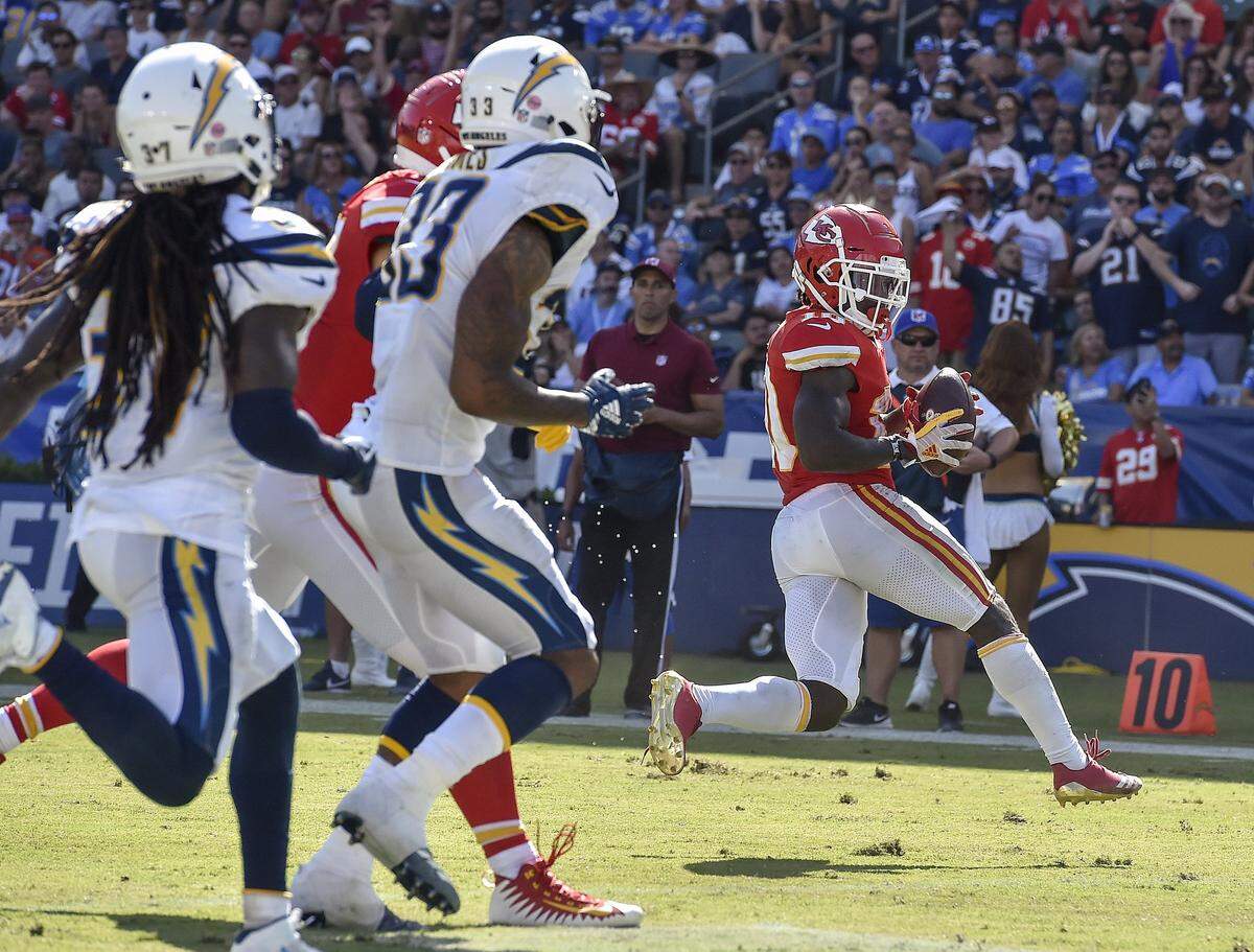 Kansas City Chiefs wide receiver Tyreek Hill high stepped into the end zone for a fourth-quarter touchdown, his third of the day against the Chargers. It was Chiefs quarterback Patrick Mahomes’ fourth touchdown pass of the day.