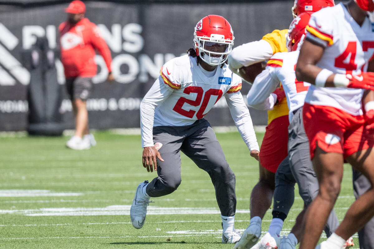 Kansas City Chiefs cornerback Nohl Williams participates in a drill on the first day of minicamp, Tuesday, June 9, 2026, in Kansas City.