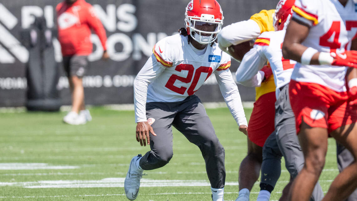 7 observations from Day 1 of Chiefs minicamp: Kelce’s back, Williams looks good