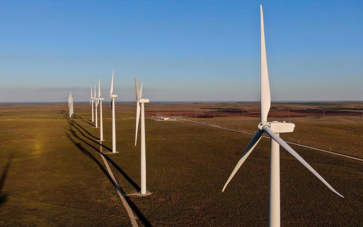 The first wind farm in the Flint Hills and the second in the state of Kansas was erected on rancher Pete Ferrell’s land in Beaumont, Kansas, in 2005.