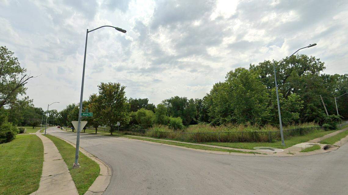 Man killed in south Kansas City shooting; police urge witnesses to come forward