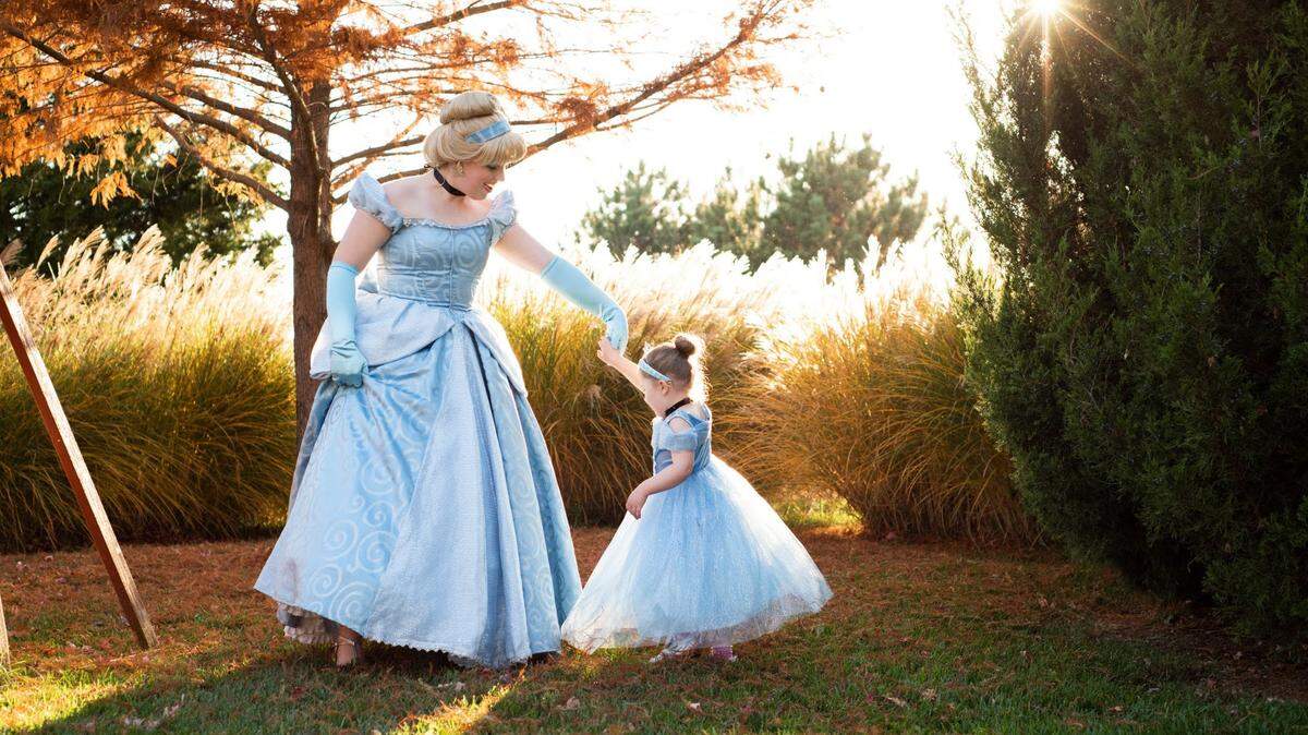 Jade Ratterman appears as many princesses, such as Cinderella, when she performs for kids.