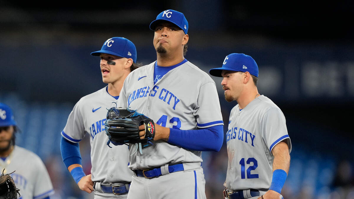 Kansas City Royals pitcher Carlos Hernandez (43) reacts after giving up three runs to the Toronto Blue Jays during the seventh inning at Rogers Centre on Sept. 8, 2023.