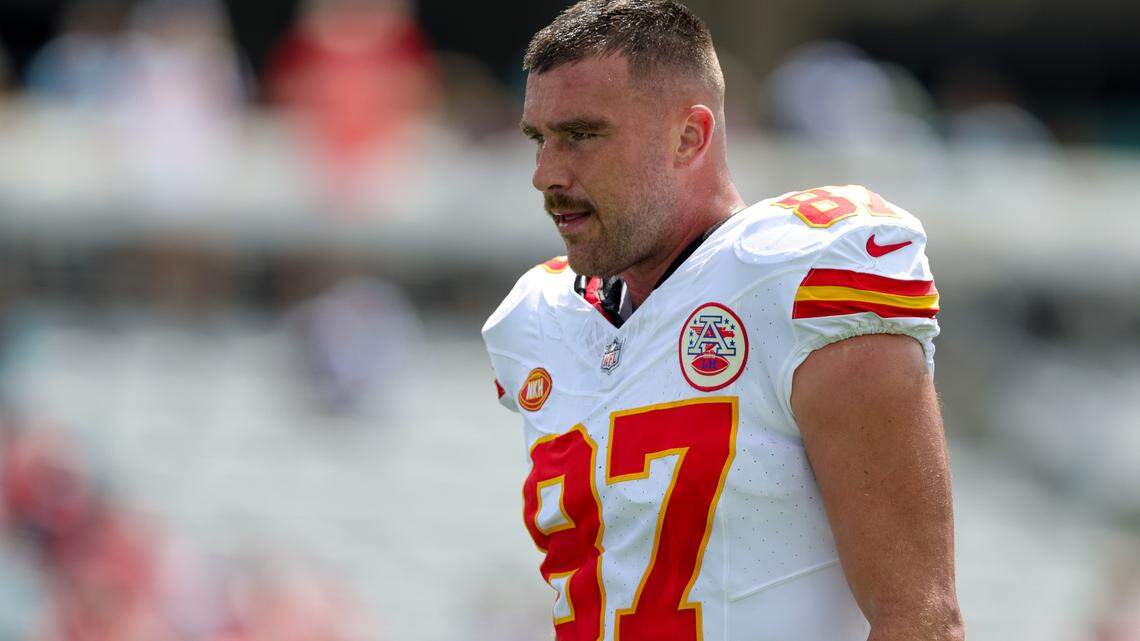 Kansas City Chiefs tight end Travis Kelce warms up before a game against the Jacksonville Jaguars at EverBank Stadium. 