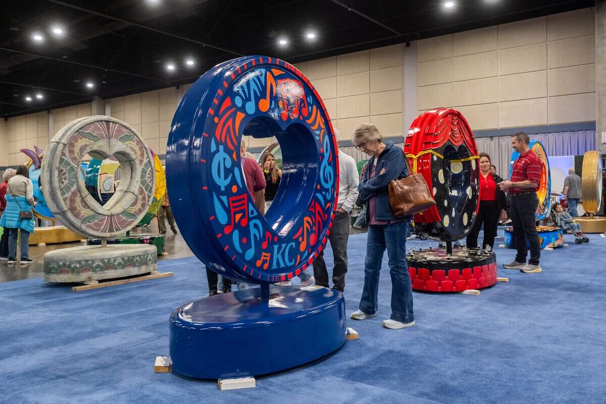 Thousands of people attend the first public exhibition of the new Parade of Hearts titled “150 United,” on Saturday, April 4, 2026, in Overland Park. The hearts will begin to be placed around the Kansas City metro area over the next few months.