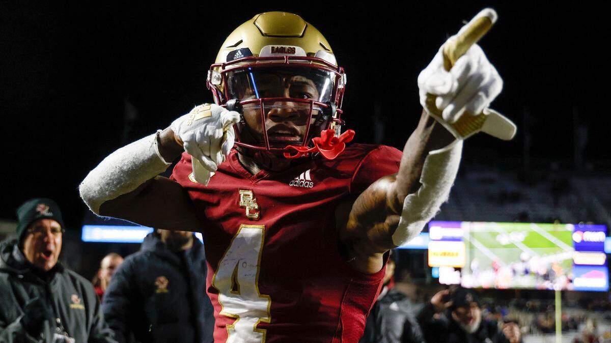 Boston College Eagles wide receiver Zay Flowers (4) signals first down after a catch against the Syracuse Orange during the second half at Alumni Stadium.