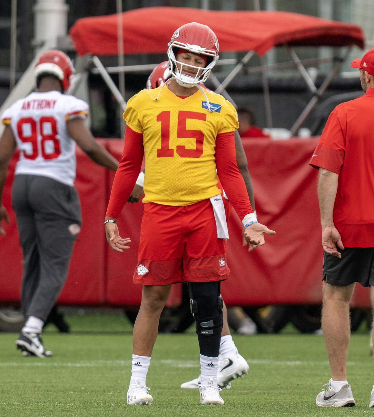 Kansas City Chiefs quarterback Patrick Mahomes (15) warms up during practice at the Chiefs' training facility on Thursday, May 28, 2026, in Kansas City.