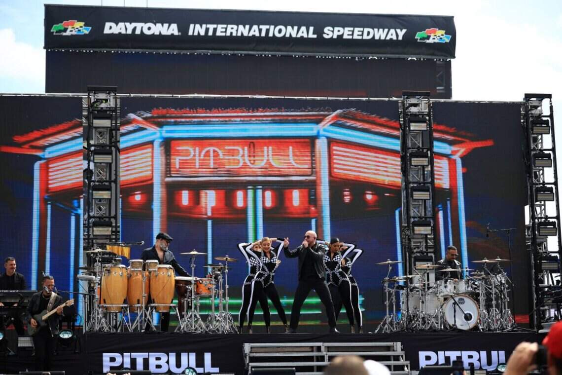 Pitbull headlines Kansas City-area concert in September | Kansas City Star