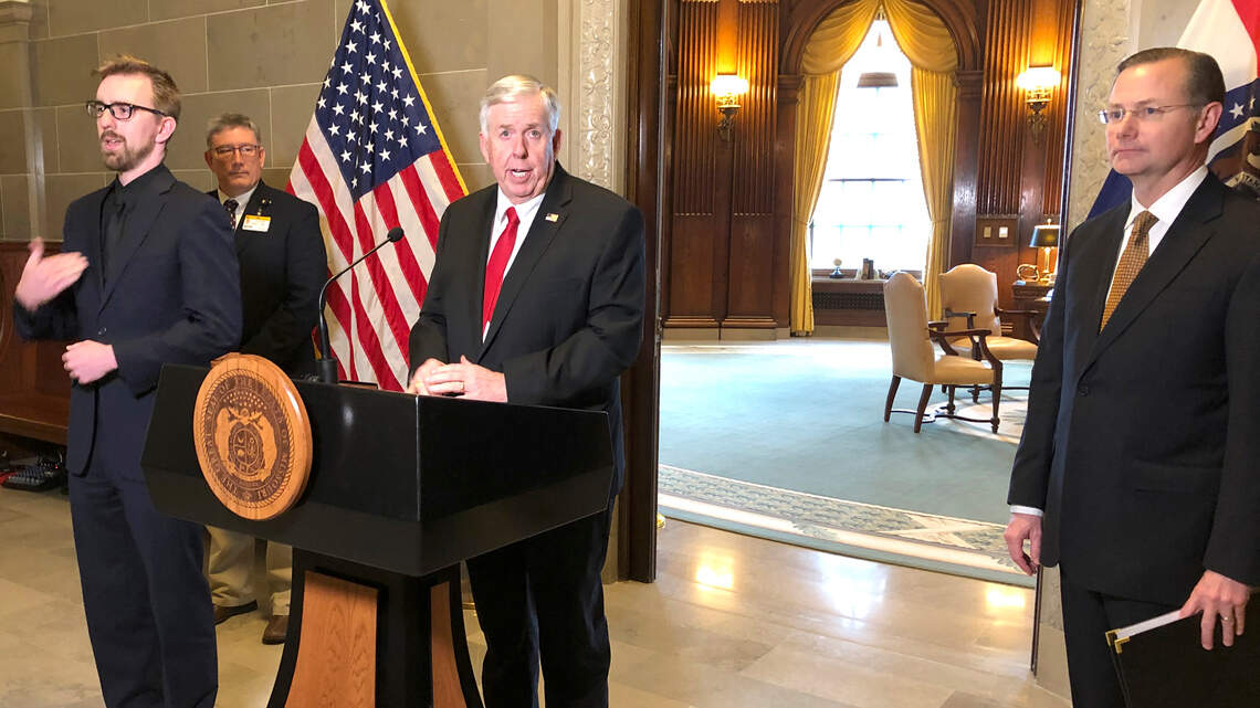 Missouri Gov. Parson to ban gatherings over 10 people, won’t order businesses closed