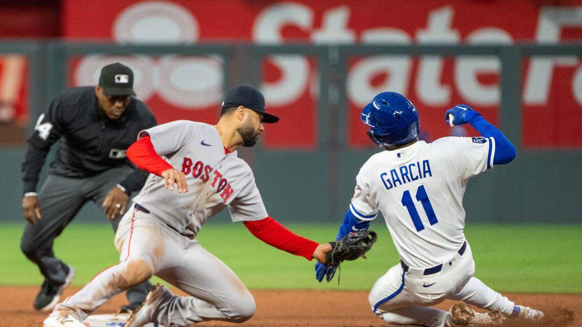 Royals run into trouble on basepaths vs. Red Sox: Where it went wrong Tuesday