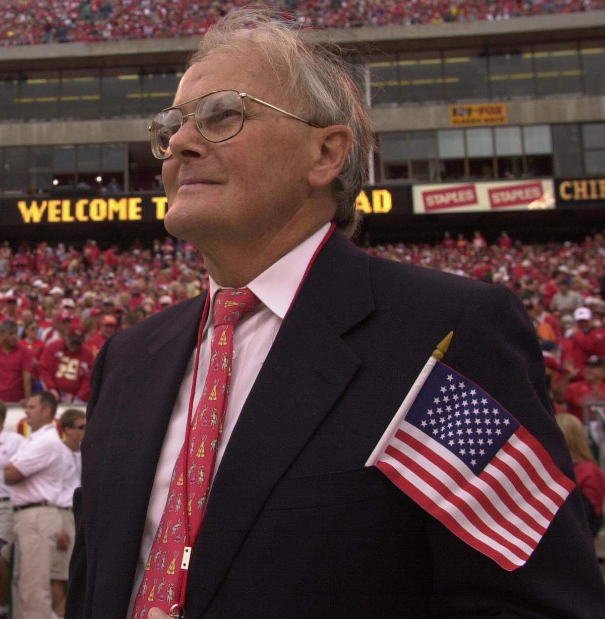 Late Chiefs owner Lamar Hunt watched pregames activities before the Chiefs took the field against the New York Giants in 2001.