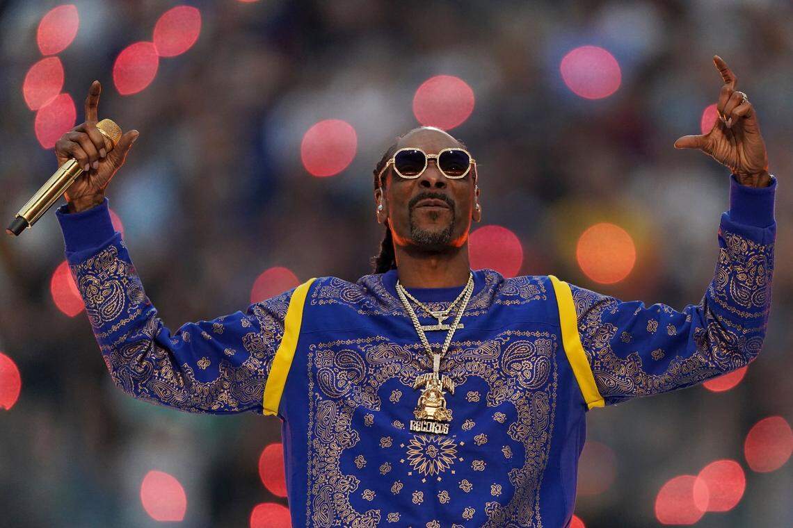 Snoop Dogg will perform in Cincinnati.