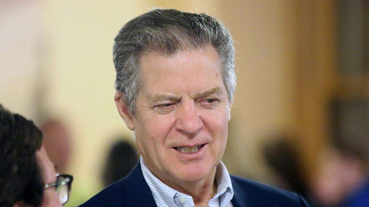 His tax cuts led to declining school funding and class sizes in Kansas. Trump’s economic policies are causing similar struggles for the economy.