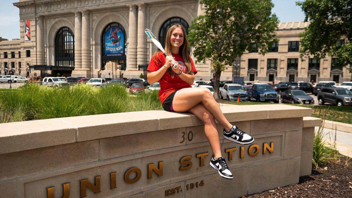 KC Star Female Scholar-Athlete of the Year Taylor Cruse ‘lifts everyone up around her’