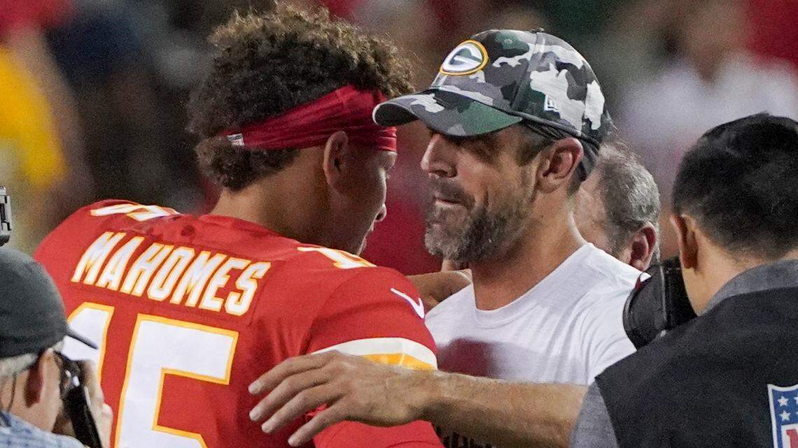 Chiefs’ Patrick Mahomes got a grammatical reminder after Aaron Rodgers injury