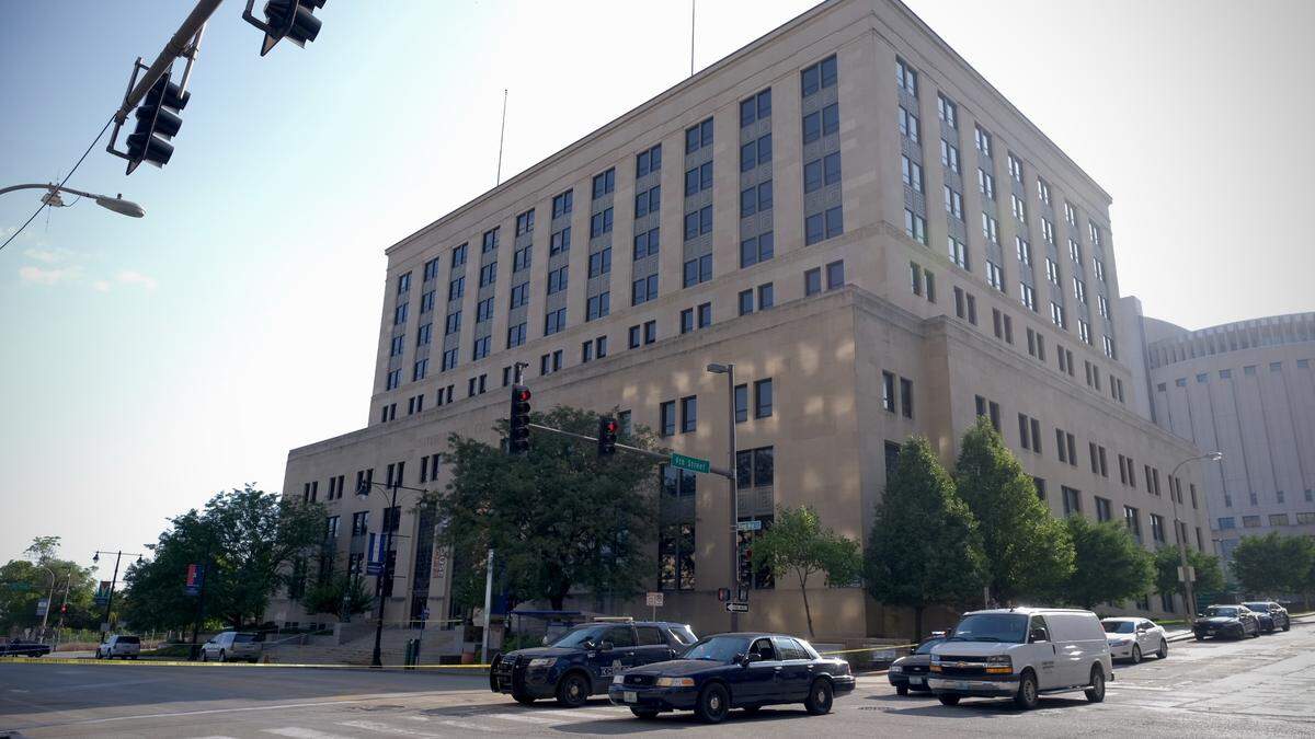 A man died after being shot Tuesday morning outside the Courthouse Lofts in the 800 block of Grand Boulevard in downtown Kansas City, a police spokeswoman said.