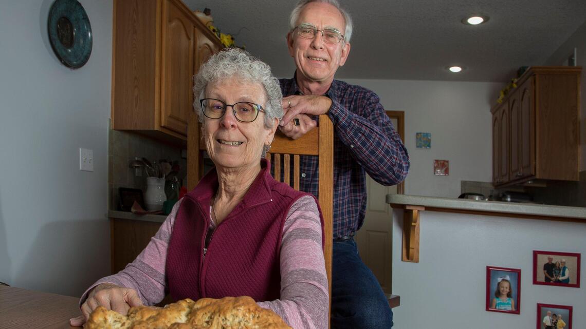 ‘Team in the kitchen’ bakes bread ideal for friends in gift-giving season