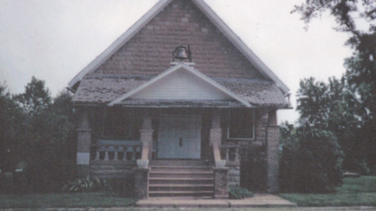 A historic brass bell reported stolen from a church in Gunn City, Missouri, was found by Cass County deputies Wednesday broken into pieces. The church’s pastor says the bell has been a part of the small community since 1882.