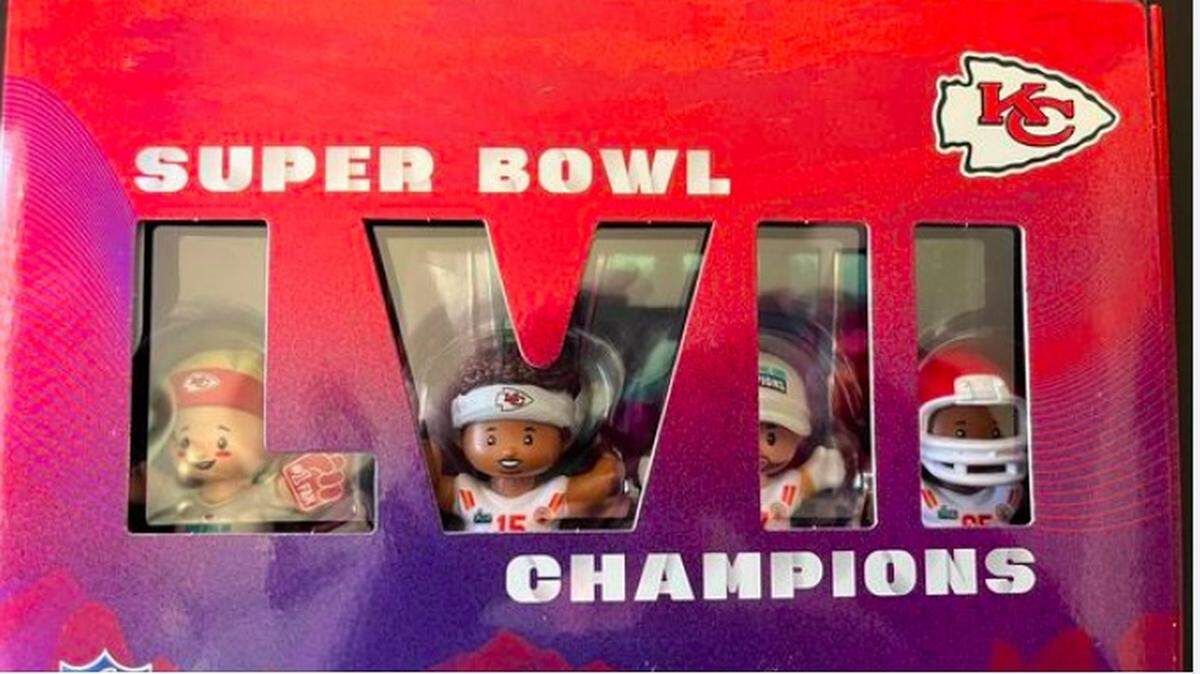 Kansas City Chiefs fans who preordered collectible Super Bowl sets of Little People toys earlier this year have noticed that one of the figures has the wrong Super Bowl number on it.