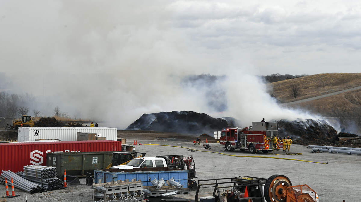 Olathe firefighters responded Wednesday morning to a brush and mulch fire at an organic waste facility owned by the city of Olathe. A spokesman for the Olathe Fire Department said the cause of the blaze is unknown. Strong south winds fueled the fire near 127th Street and Hedge Lane. No injuries were reported.