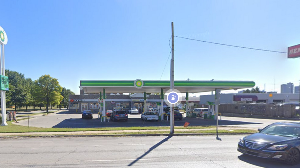 Man found shot, dead outside BP gas station in Kansas City | Kansas ...