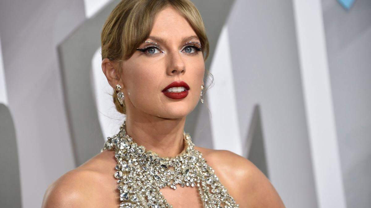 Taylor Swift will perform before sold-out Arrowhead Stadium crowds on July 7 and 8.