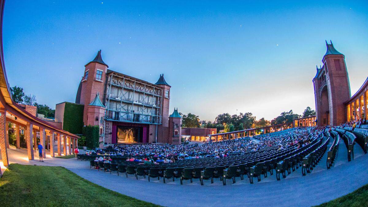Starlight Theatre, which lost its entire 2020 season to the pandemic, will return June 22-27 with “Godspell.”