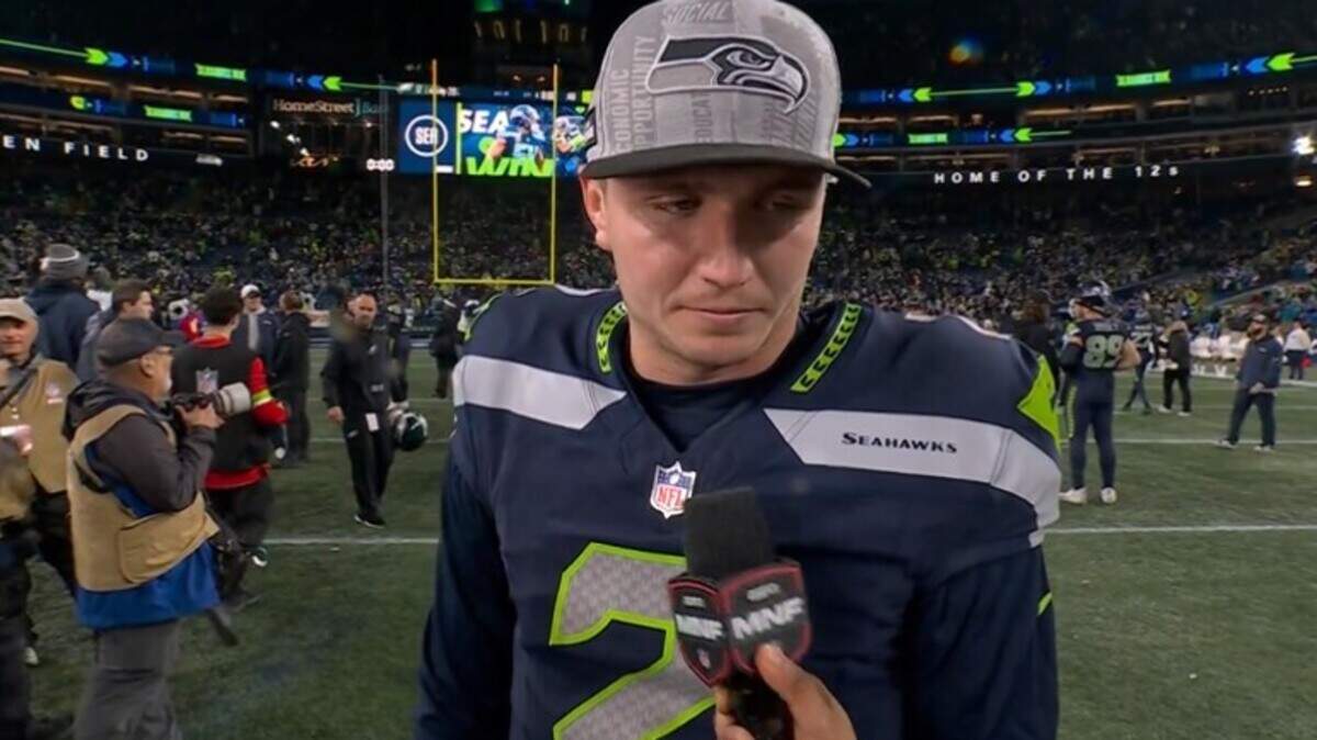 Former Mizzou and Lee’s Summit High School quarterback Drew Lock got emotional in his postgame news conference.