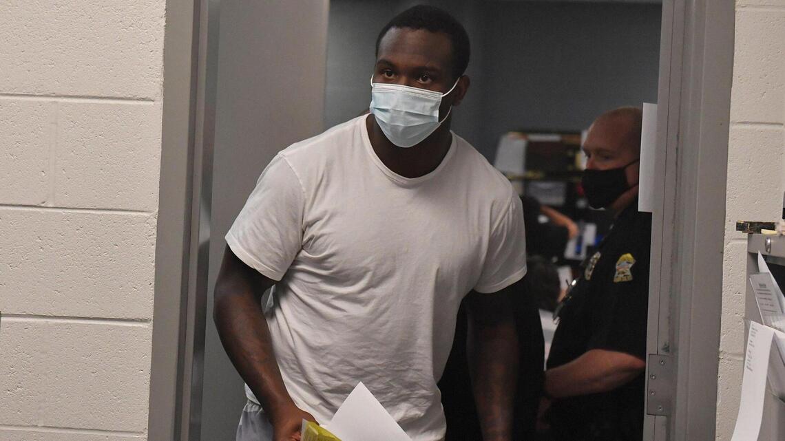 Kansas City Chiefs linebacker Willie Gay Jr. pleads not guilty to property damage charge