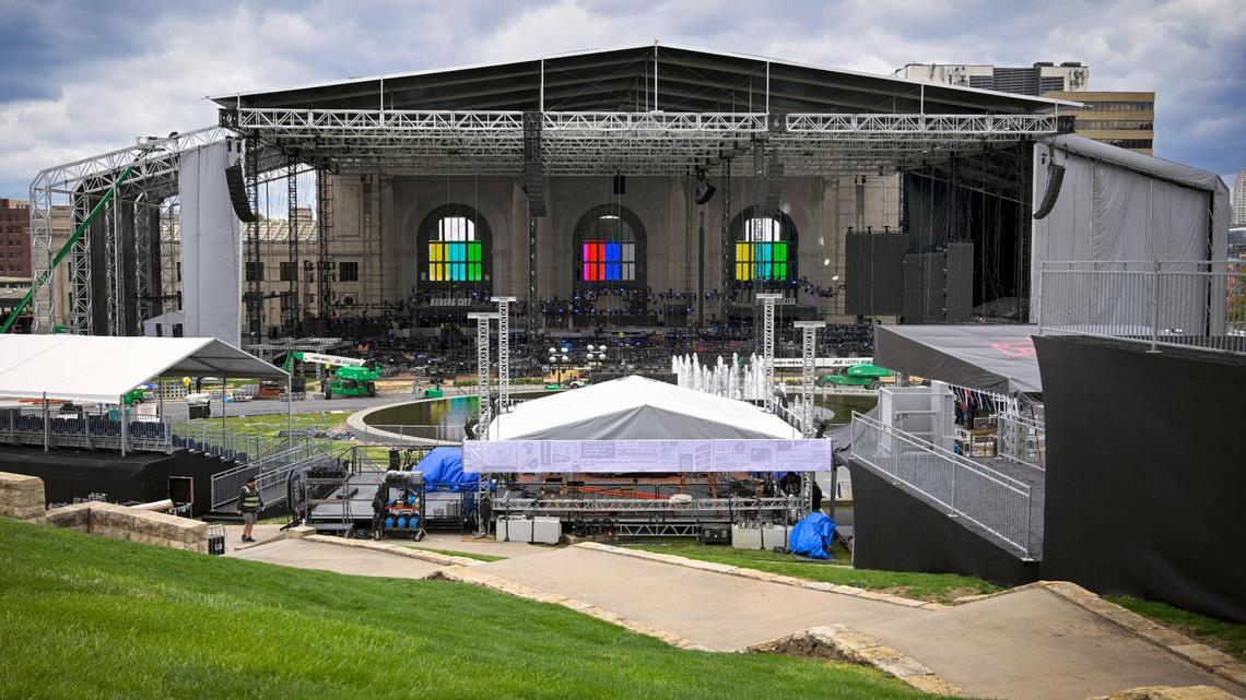 All fans will need to go through security to attend NFL Draft events. Here’s what to expect