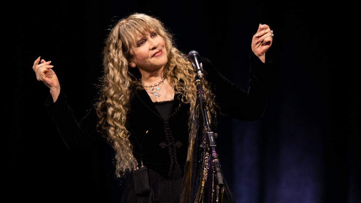 Stevie Nicks wore her hair wavy when she performed in Raleigh, North Carolina, in May. It looks like her ‘do might be different at Arrowhead Stadium on Saturday.