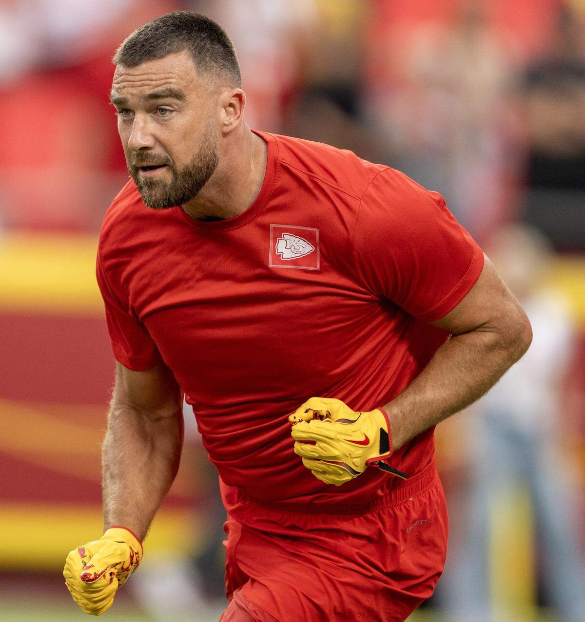 Kansas City Chiefs tight end Travis Kelce (87) warms before an NFL game against the Detroit Lions on Sunday, Oct. 12, 2025, at GEHA Field at Arrowhead Stadium.