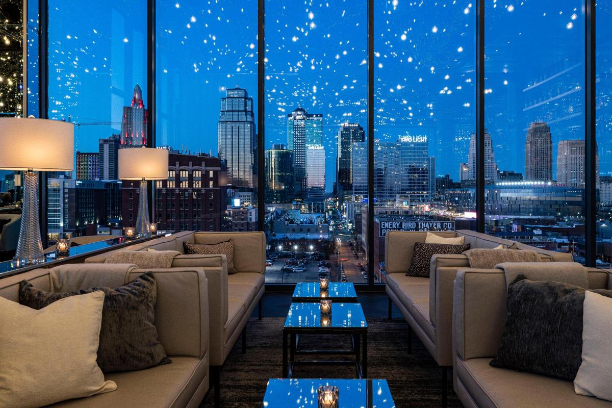The Mercury Room is located at the new Reverb Apartments, 1800 Walnut St., in the Crossroads district of Kansas City. It was designed by MANICA.