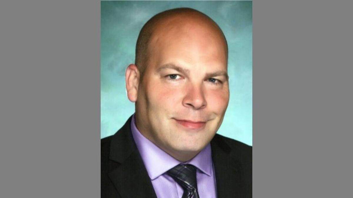 Pleasant Hill school board member Ryan Vescovi, owner of Guido’s Pizza, died of COVID-19 at the age of 48.