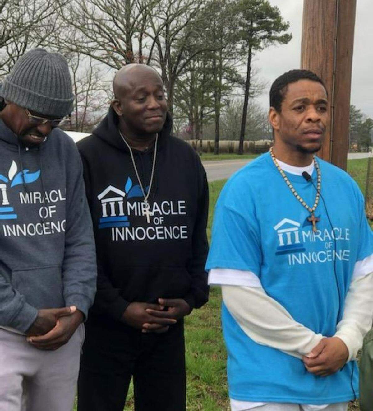 Keith Carnes speaks after he was released from a Missouri prison on April 11, 2022.