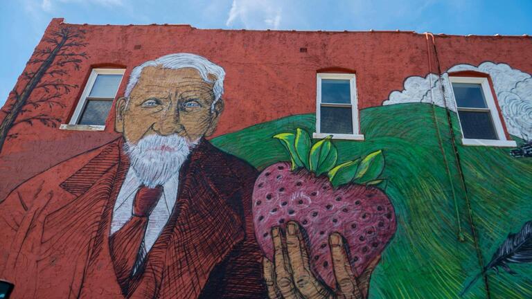 Meet journalists from The Star, explore KCK tonight at the Third Friday Art Walk
