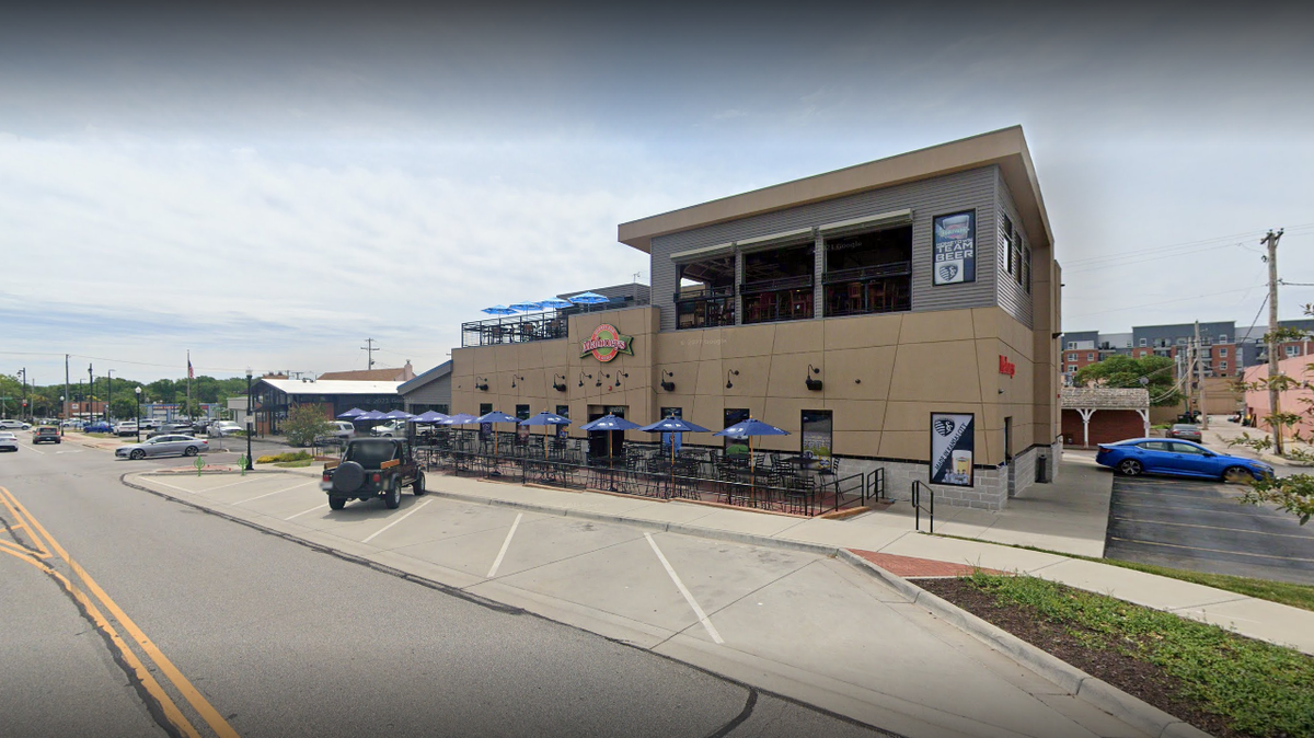 A 44-year-old man pleaded guilty Wednesday to a federal count of arson after authorities say he blew up an ATM inside Maloney’s Sports Bar & Grill at 7201 W. 79th St., Overland Park, on July 4, 2021.