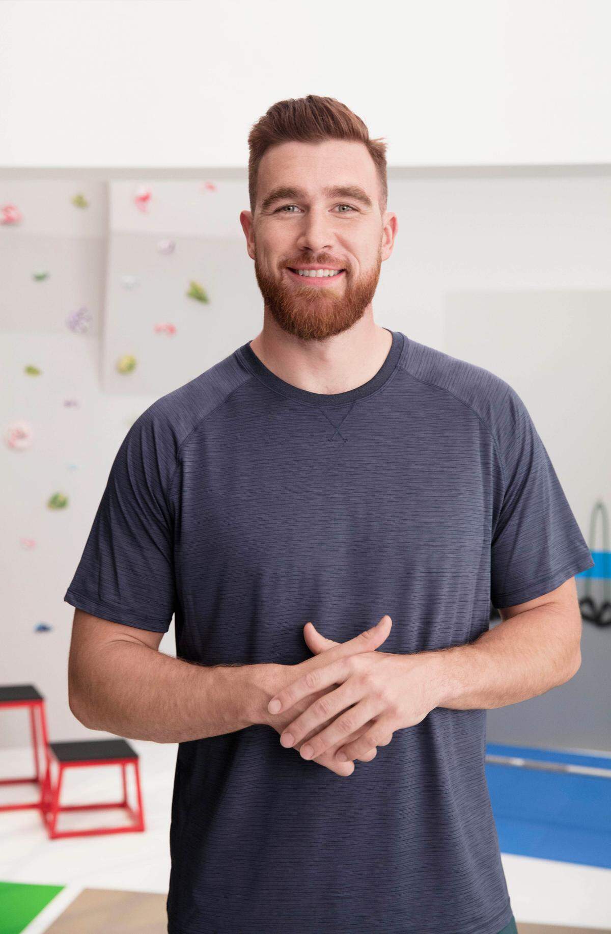 After undergoing eight surgeries in nine years, Kelce says he himself nearly fell into opioid addiction. "Everyone's at risk," he says.