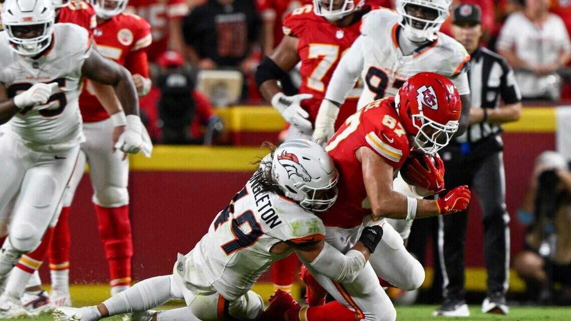 Travis Kelce wrote special message on jersey he gave to teammate after Monday’s win