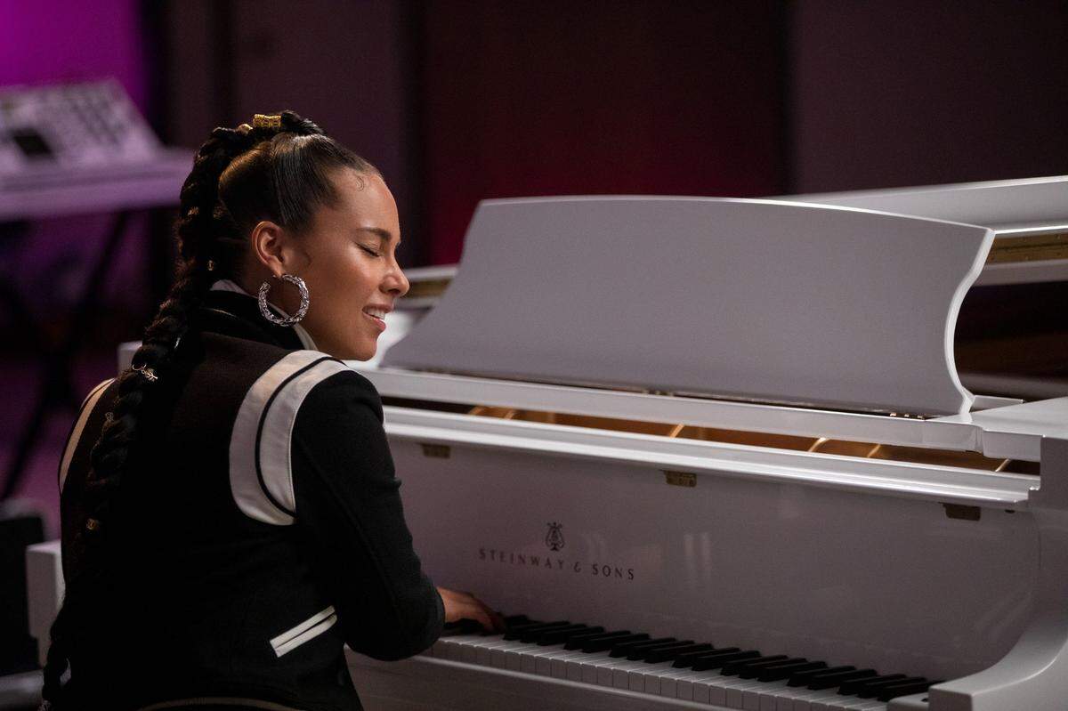 Alicia Keys had to cancel her Starlight Theatre show last year, but she has rescheduled for Aug. 25.