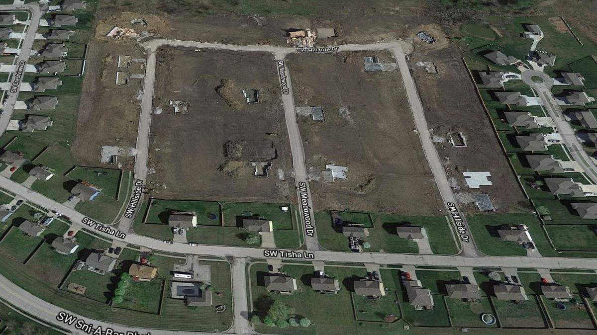 A worker is believed to have been killed when a trench he was working in collapsed shortly before noon Wednesday at a home under construction near Southwest Tisha Lane and Southwest Hillside Drive in Grain Valley. This Google Maps satellite image shows the area of the collapse.