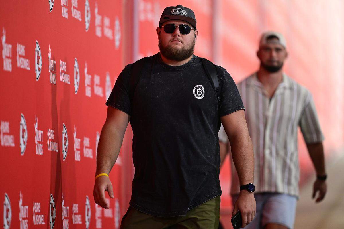 Kansas City Chiefs center Creed Humphrey arrives before playing the Philadelphia Eagles on Sunday, Sept. 14, 2025, at GEHA Field at Arrowhead Stadium.