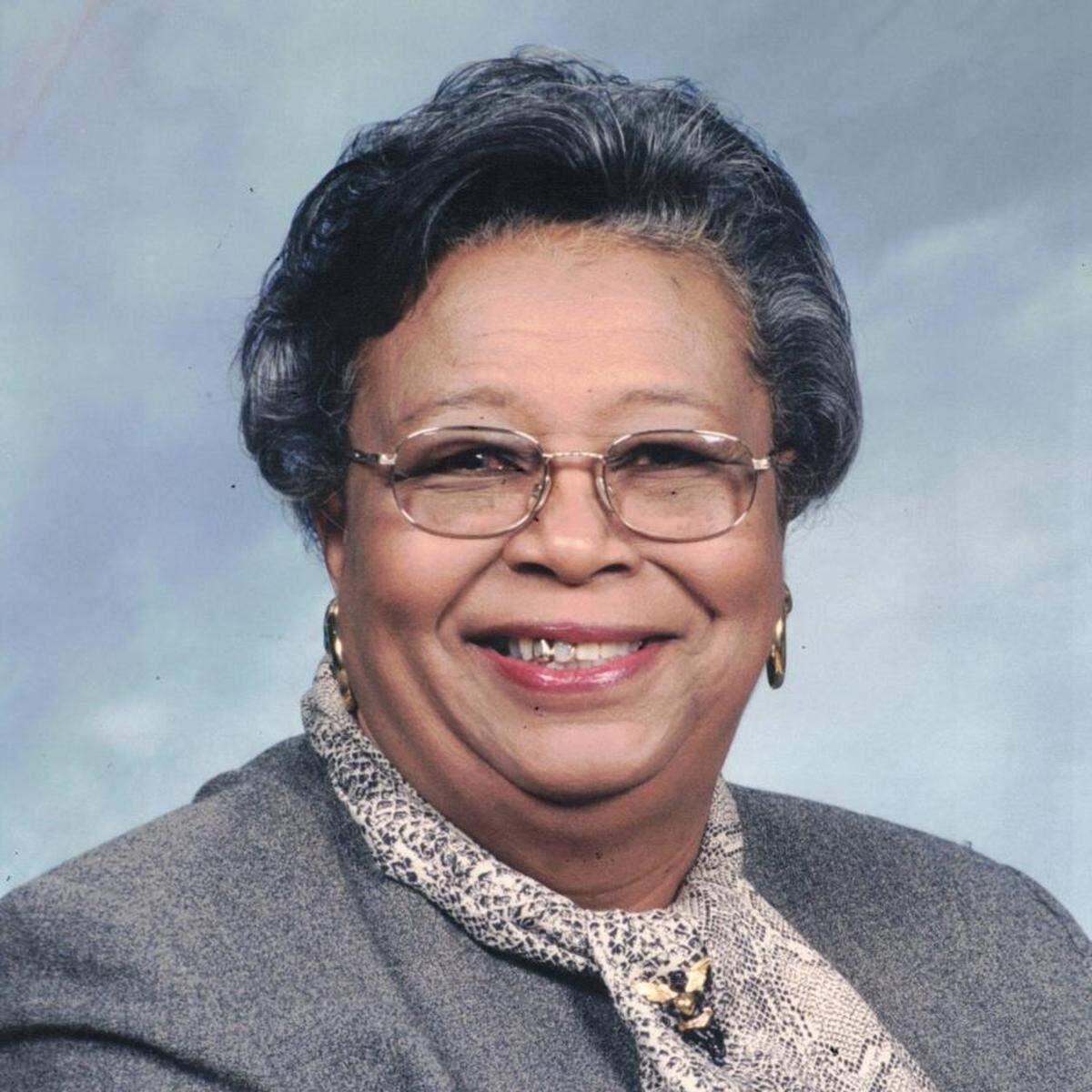 Gladys Mae Granberry, retired caterer and mother, died July 17, she was 90.