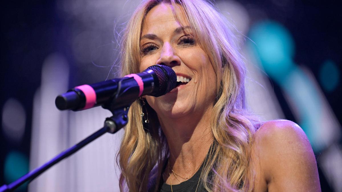 Missouri native and Grammy winner Sheryl Crow is returning to the annual Big Slick Celebrity Weekend. The annual event raises money for pediatric cancer research at Children’s Mercy.